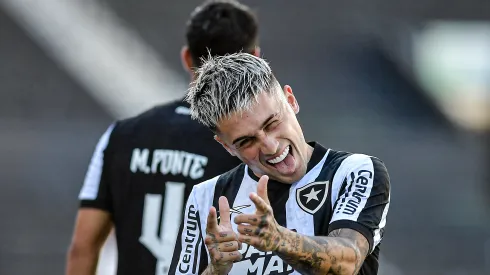 Diego Hernández jogador do Botafogo
