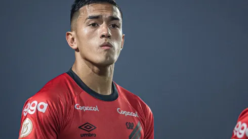 Cuello jogador do Athletico-PR durante partida contra o Goias no estadio Serrinha pelo campeonato Brasileiro A 2023. Isabela Azine/AGIF