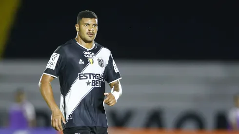 Jeh durante confronto contra o Botafogo-SP no Campeonato Paulista de 2024.
