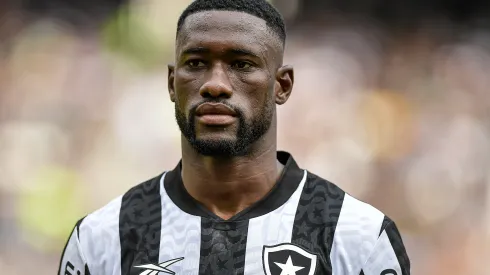 Bastos jogador do Botafogo durante partida contra o Sampaio Correa no estadio Engenhao pelo campeonato Carioca 2024.