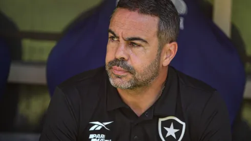 Artur Jorge durante confronto contra o Flamengo no Campeonato Brasileiro de 2024.