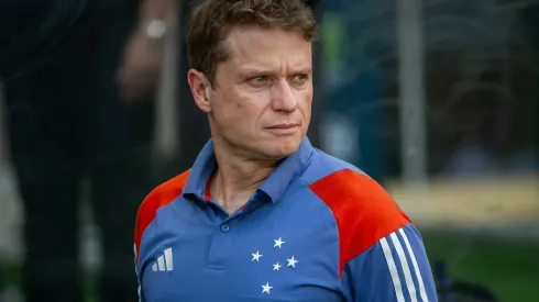 MG - BELO HORIZONTE - 28/04/2024 - BRASILEIRO A 2024, CRUZEIRO X VITORIA - Fernando Seabra tecnico do Cruzeiro durante partida contra o Vitoria no estadio Mineirao pelo campeonato Brasileiro A 2024. Foto: Fernando Moreno/AGIF