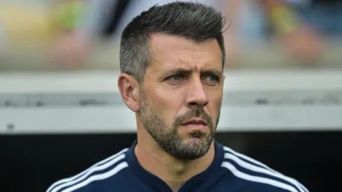 Paulo Pezzolano, ex- tecnico do Cruzeiro durante partida contra o Vasco no estadio Maracana pelo campeonato Brasileiro B 2022. Uruguaio pode fechar com o Vasco. Foto: Thiago Ribeiro/AGIF
