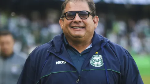 Guto Ferreira tecnico do Coritiba durante partida contra o Operario no estadio Couto Pereira pelo campeonato Paranaense 2024. Gabriel Machado/AGIF
