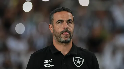 Artur Jorge vem construindo bons números - Foto: Thiago Ribeiro/AGIF