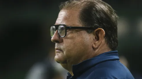 PR - CURITIBA - 03/05/2024 - BRASILEIRO B 2024, CORITIBA X SPORT - Guto Ferreira tecnico do Coritiba durante partida contra o Sport no estadio Couto Pereira pelo campeonato Brasileiro B 2024. Foto: Gabriel Rosa Machado/AGIF