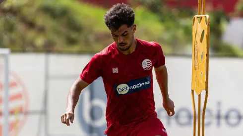 Andrey chega após passagem pelo Avaí - Foto: Gabriel França/Náutico