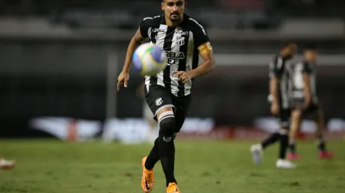 Ramon Menezes foi o autor do gol do empate - Foto: Marlon Costa/AGIF