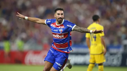 Lucero é um dos destaques do Fortaleza na temporada - Foto: Marlon Costa/AGIF