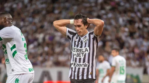 Nicolas não teve uma boa passagem pelo Ceará - Foto: Lucas Emanuel/AGIF