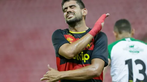 Zé durante confronto contra o Murici na Copa do Brasil de 2024.
