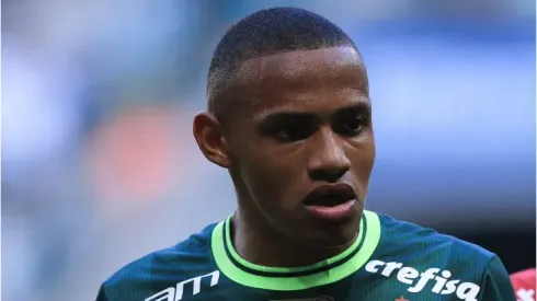 Jhon Jhon jogador do Palmeiras durante partida contra o Fortaleza no estadio Arena Allianz Parque pelo campeonato Brasileiro A 2023. Foto: Ettore Chiereguini/AGIF
