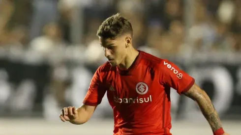 Lucca avança em recuperação no Internacional. 
