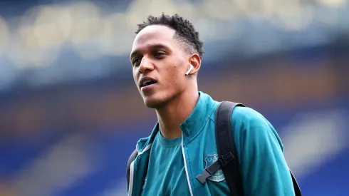 Yerry Mina antes de confronto contra o Fulham na Premier League 2022/23
