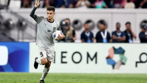 Coutinho durante confronto contra o Al Nassr. Jogador está mais próximo do Vasco.
