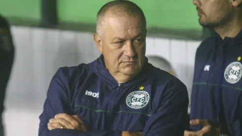 James Freitas vai para mais uma partida à frente do Coritiba - Foto: Gabriel Rosa Machado/AGIF