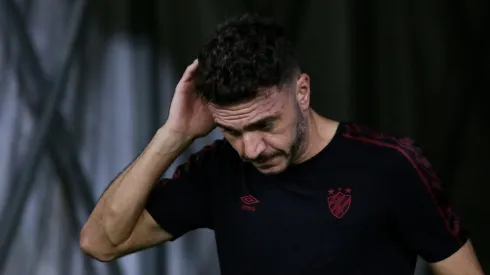 Mariano Soso tecnico do Sport durante partida contra o Fortaleza no estadio Arena Pernambuco pelo campeonato Copa Do Nordeste 2024.  Rafael Vieira/AGIF
