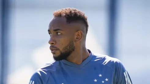 Rafa silva jogador do Cruzeiro durante treino no Centro de Treinamento CT Toca II. 
