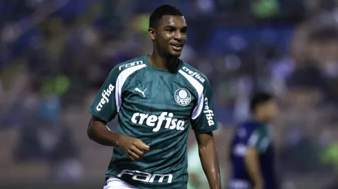 Luis Guilherme é uma das joias do Verdão - Foto: Marcello Zambrana/AGIF