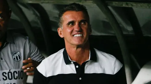 Vagner Mancini técnico do Ceará durante partida contra o Coritiba no estádio Arena Castelão pelo campeonato Brasileiro B 2024. Baggio Rodrigues/AGIF
