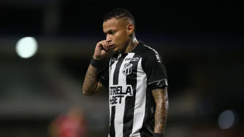 Janderson não vem sendo muito aproveitado no Ceará - Foto: Marlon Costa/AGIF