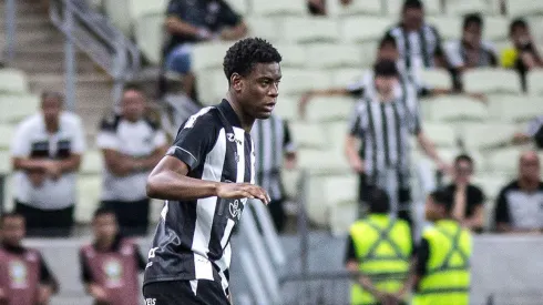 Jonathan Jesus vinha sendo uma das surpresas do Ceará na temporada - Foto: Gabriel Silva/Ceará SC