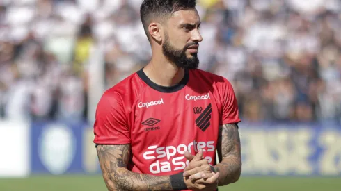 Mastriani durante confronto contra o Operário no Campeonato Paranaense.
