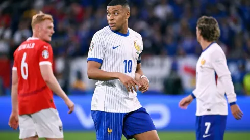 Mbappé em açao pela França na Eurocopa (Powerpics / Alamy Stock Photo)