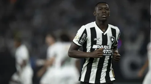 Luiz Henrique pode ser baixa para Artur Jorge - Foto: Jorge Rodrigues/AGIF