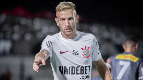 Pedro Henrique jogador do Corinthians durante partida contra o Cianorte no estádio Willie Davids pelo campeonato Copa Do Brasil 2024. Foto: Fernando Teramatsu/AGIF
