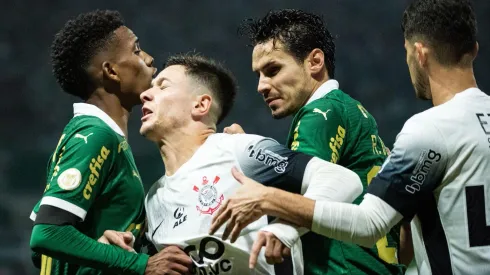 Confusão no jogo de Palmeiras x Corinthians (SPP Sport Press Photo. / Alamy Stock Photo)