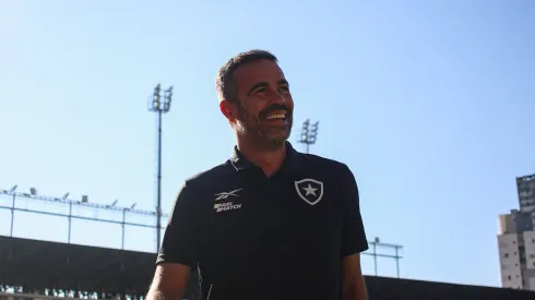 Artur Jorge tem novidade para a próxima partida - Foto: Leonardo Hübbe/AGIF