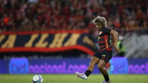 Pedro Lima com a camisa do Sport (AGIF / Alamy Stock Photo)