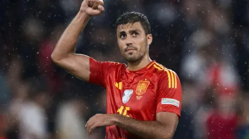 Rodri da Espanha comemora no final da partida de futebol das oitavas de final da UEFA EURO 2024 (Nicolò Campo / Alamy Stock Photo)