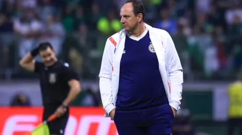 Rogério Ceni tem problemas para montar a equipe - Foto: Marcello Zambrana/AGIF