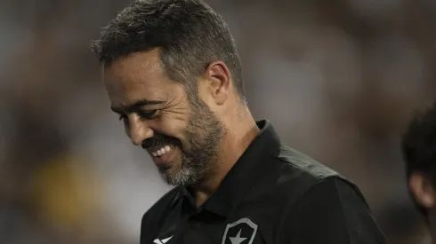 Artur Jorge tecnico do Botafogo durante partida contra o LDU no estadio Engenhao pelo campeonato Copa Libertadores 2024
