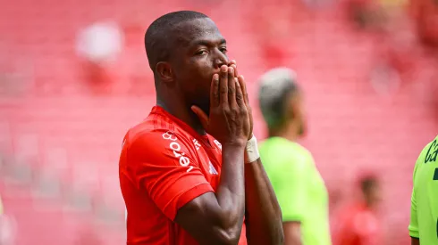 Enner Valencia jogador do Internacional lamenta durante partida contra o Ypiranga no estadio Beira-Rio pelo campeonato Gaucho 2024. Centroavante pode estar de saída
