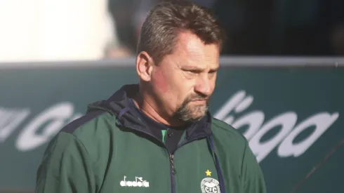 Fábio Matias vem sendo pressionado no cargo - Foto: Gabriel Machado/AGIF