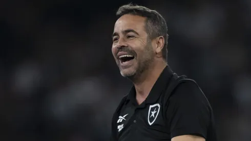 Artur Jorge técnico do Botafogo durante partida contra o Palmeiras no estadio Engenhao pelo campeonato Brasileiro A 2024. 
