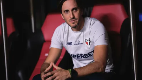 Luis Zubeldia tecnico do Sao Paulo durante partida contra o Barcelona de Guayaquil no estadio Morumbi pelo campeonato Copa Libertadores 2024
