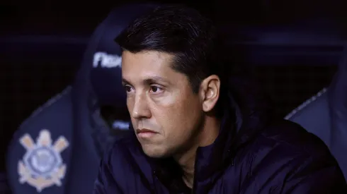 Thiago Carpini tecnico do Vitoria durante partida contra o Corinthians no estadio Arena Corinthians pelo campeonato Brasileiro A 2024
