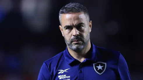 Artur Jorge, treinador do Botafogo. 
