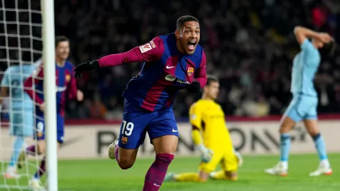 Vitor Roque foi vendido pelo Athletico-PR para o Barcelona – Foto: Alex Caparros/Getty Images
