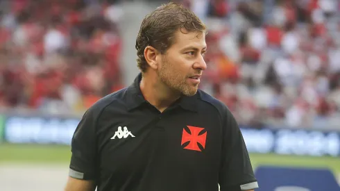 Rafael Paiva técnico do Vasco durante partida contra o Athletico-PR no estádio Arena da Baixada pelo campeonato Brasileiro A 2024. 
