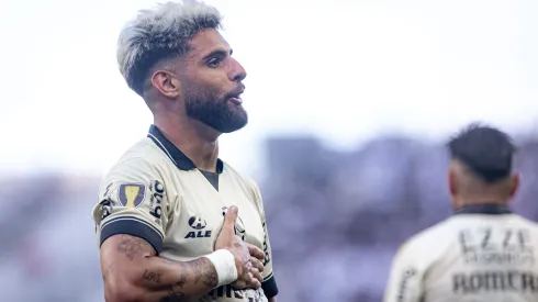 Yuri alberto jogador do Corinthians comemora seu gol durante partida contra o Santo Andre no estadio Arena Corinthians pelo campeonato Paulista 2024. Ex-Inter vive fase bem complicada. 
