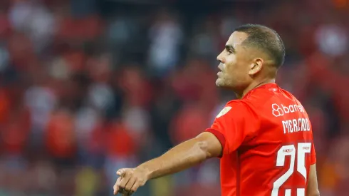 Gabriel Mercado é problema para Roger Machado - Foto: Luiz Erbes/AGIF