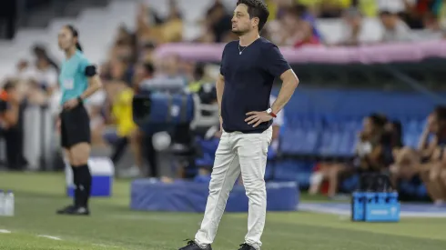 Arthur Elias, técnico da Seleção Brasileira Feminina durante partida dos Jogos Olímpicos de Paris
