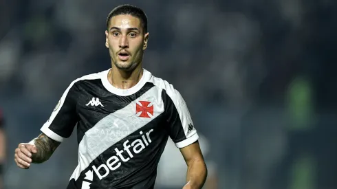 Bruno Praxedes está próximo de assinar com o Furacão - Foto: Thiago Ribeiro/AGIF