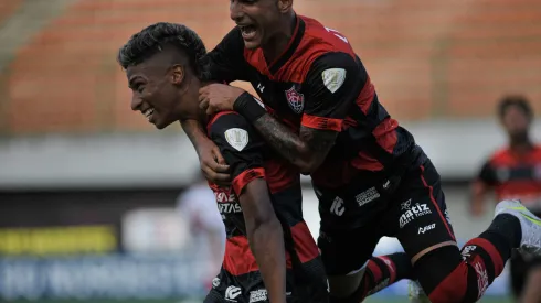 Alisson Santos durante partida da Copa do Nordeste Sub-20 em 2021.
