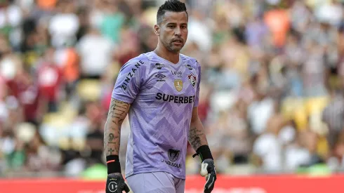 Fabio goleiro do Fluminense durante partida contra o Vasco no estadio Maracana pelo campeonato Brasileiro A 2024. Medalhão em partida do Flu 
